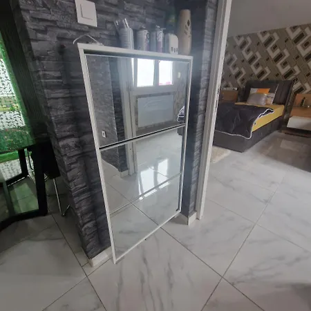 Sirine57 Charming House For 5 Guests Large Private Parking For Cars Vans Florange