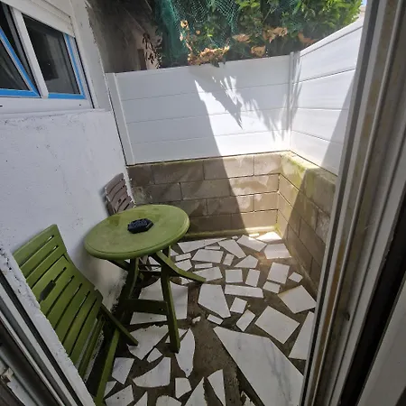 Sirine57 Charming House For 5 Guests Large Private Parking For Cars Vans Florange