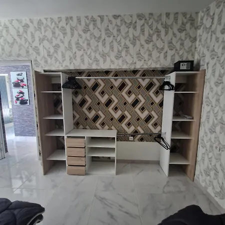 Hébergement de vacances Charming House For 5 People Sirine57 Long *