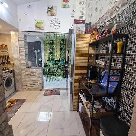 Hébergement de vacances Charming House For 5 People Sirine57 Long *