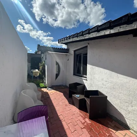 Hébergement de vacances Charming House For 5 People Sirine57 Long *