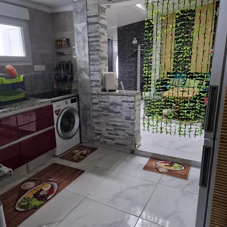 Sirine57 Charming House For 5 Guests Large Private Parking For Cars Vans *