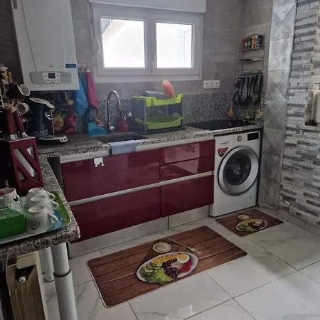 Сasa de vacaciones Sirine57 Charming House For 5 Guests Large Private Parking For Cars Vans