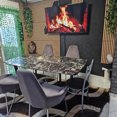 Sirine57 Charming House For 5 Guests Large Private Parking For Cars Vans Florange