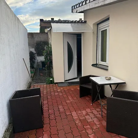 Sirine57 Charming House For 5 Guests Large Private Parking For Cars Vans Florange
