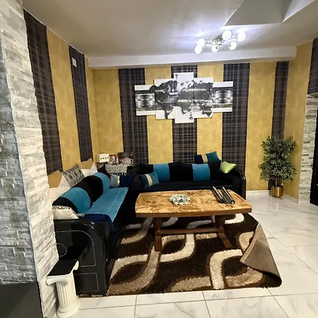 Sirine57 Charming House For 5 Guests Large Private Parking For Cars Vans Florange