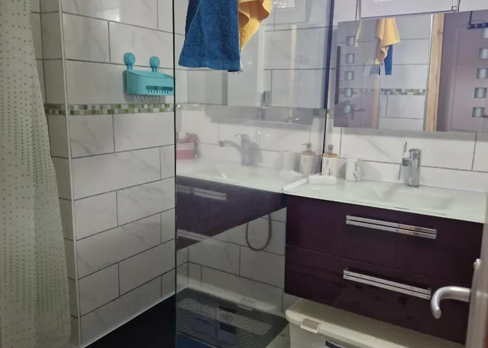 Charming House For 5 People Sirine57 Long *