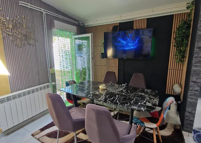 Charming House For 5 People Sirine57 Long *